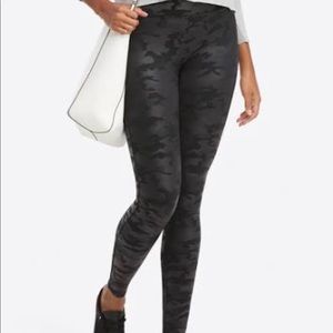 Spanx Faux Leather Camo Leggings NWT XS